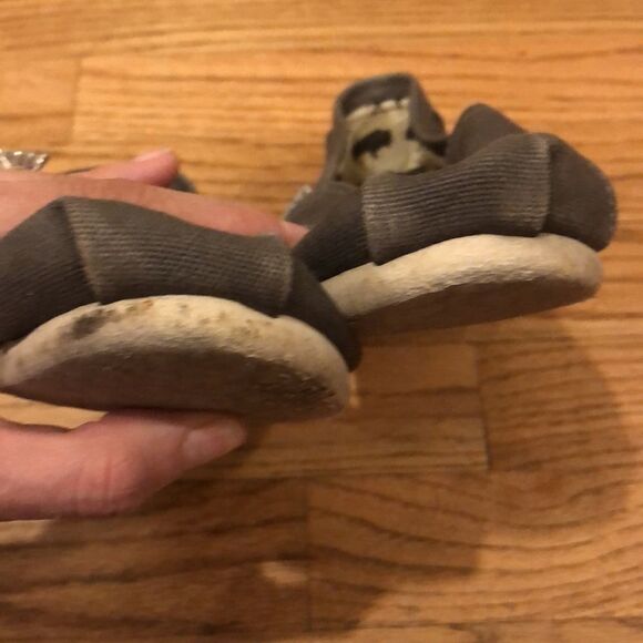 Toms  gray canvas shoe - Picture 7 of 7